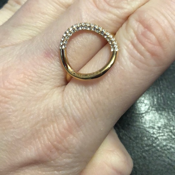 Rose gold and gem ring - Picture 3 of 3